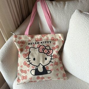 Hello Kitty Canvas Tote Bag 💕💕 with zipper and pocketed interior! NWOT